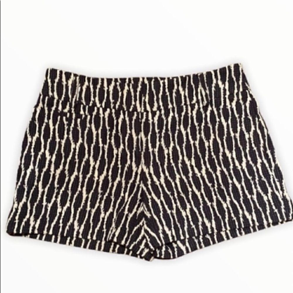 Loft Navy/White Shorts Size 00 Dressy Printed